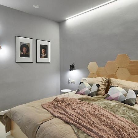 Orangehomes Unique Design 3 Bathrooms Flat Budapest Exteriör bild